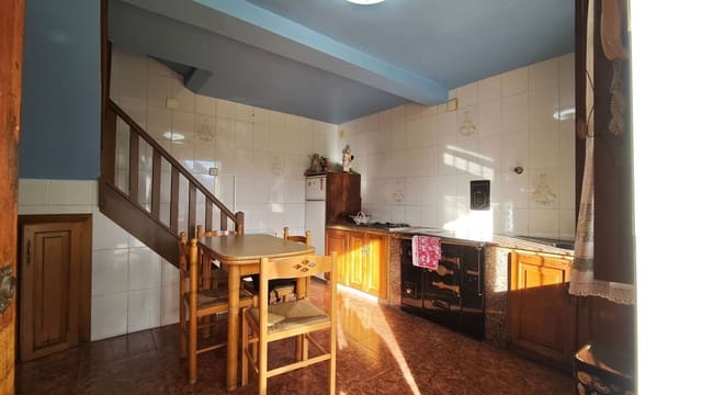 3 soveværelse Finca/Landehus til salg i Piloña med garage - € 129.000 (Ref: 9494427)