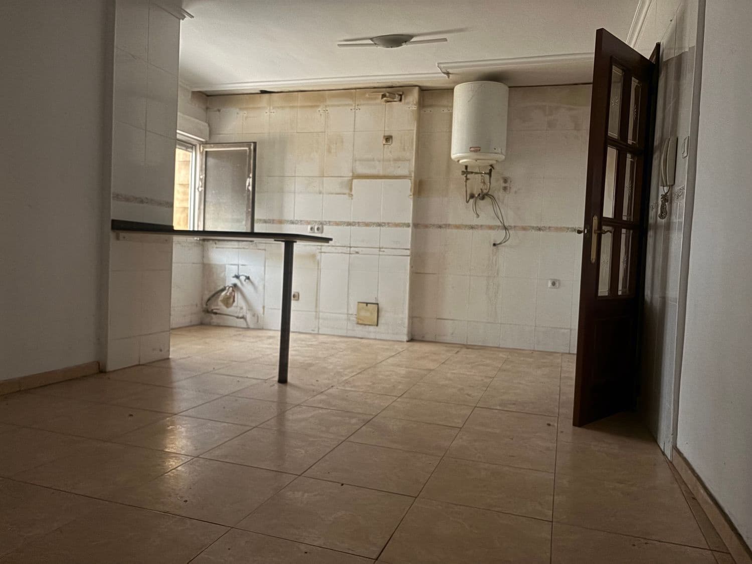 3 bedroom Apartment for sale in Gijon with garage - € 122,000 (Ref: 9496712)