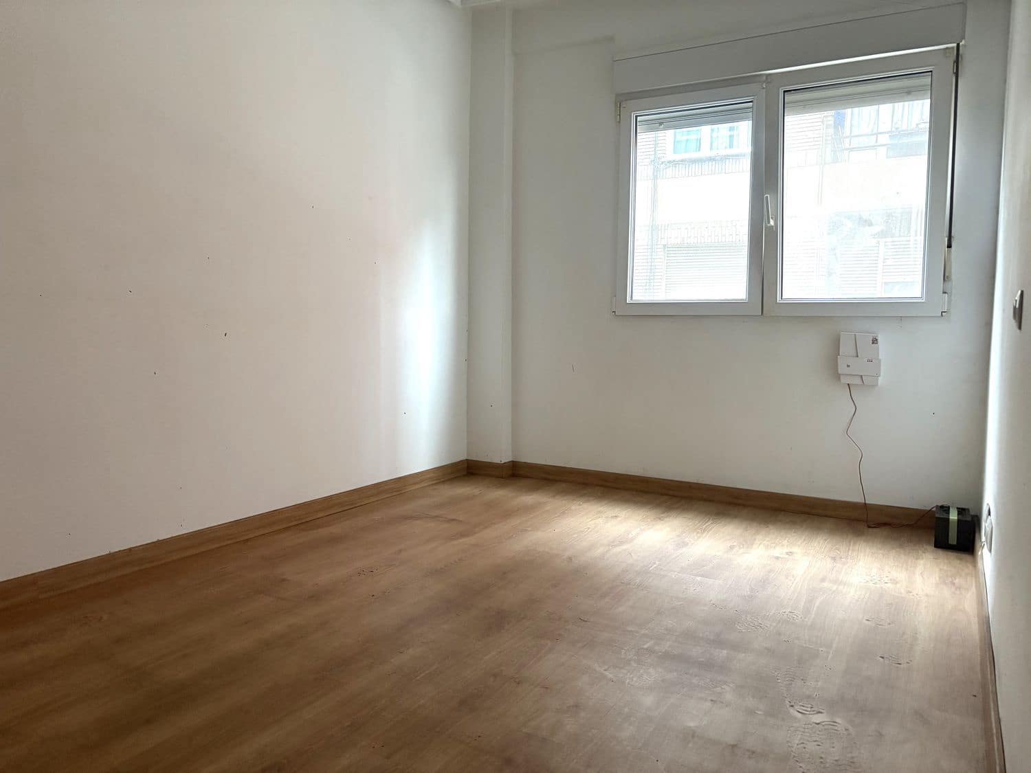 3 bedroom Apartment for sale in Gijon with garage - € 122,000 (Ref: 9496712)