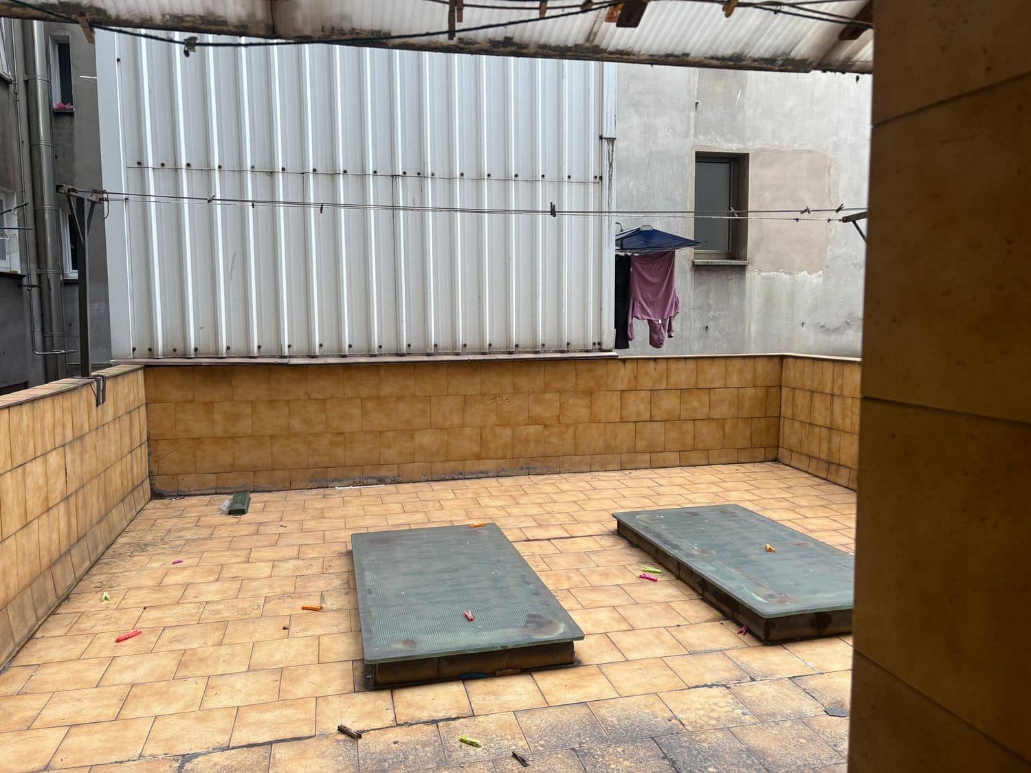 3 bedroom Apartment for sale in Gijon with garage - € 122,000 (Ref: 9496712)