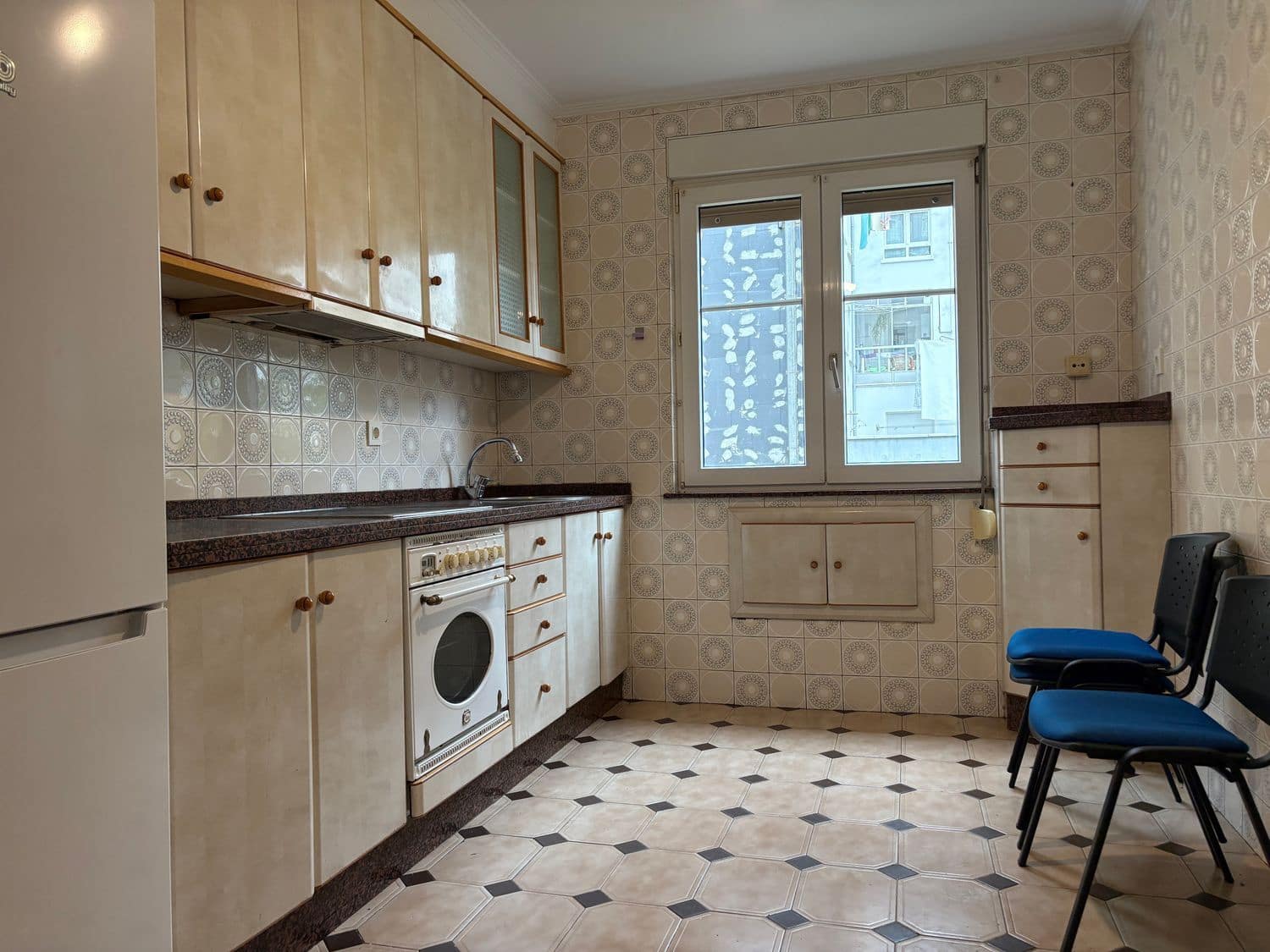 2 bedroom Apartment for sale in Gijon with garage - € 164,000 (Ref: 9496713)