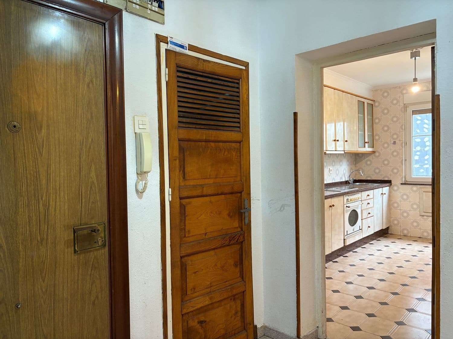 2 bedroom Apartment for sale in Gijon with garage - € 164,000 (Ref: 9496713)