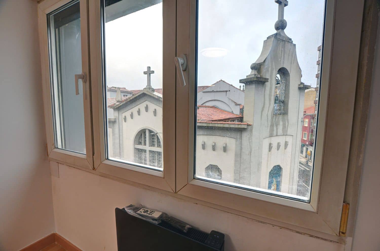 3 bedroom Apartment for sale in Gijon with garage - € 239,000 (Ref: 9496714)