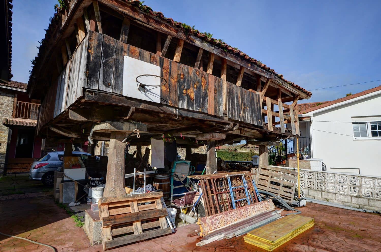 3 bedroom Townhouse for sale in Castrillon with pool garage - € 250,000 (Ref: 9496715)