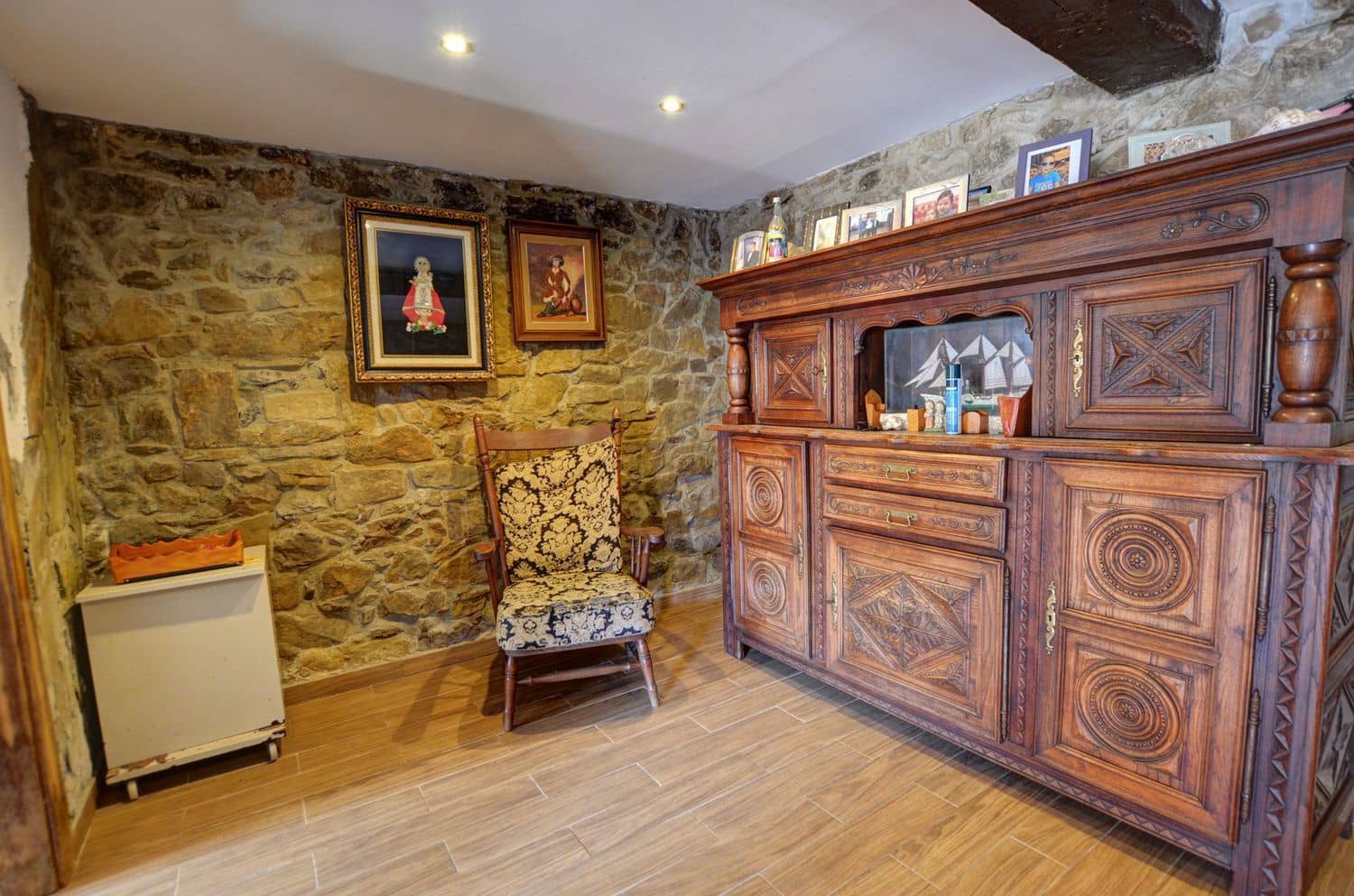 3 bedroom Townhouse for sale in Castrillon with pool garage - € 250,000 (Ref: 9496715)