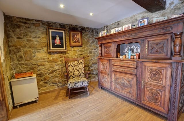 3 bedroom Townhouse for sale in Castrillón with pool garage - € 250,000 (Ref: 9496715)