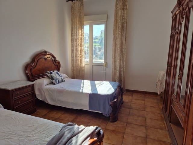 2 soveværelse Lejlighed til salg i Llastres, Colunga med garage - € 85.000 (Ref: 9496716)