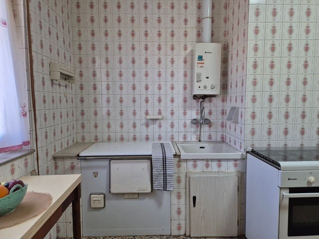 2 soveværelse Lejlighed til salg i Llastres, Colunga med garage - € 85.000 (Ref: 9496716)