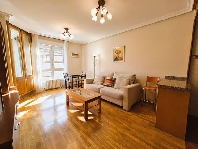 1 makuuhuone Huoneisto vuokrattavana paikassa Centro Urbano, Gijón mukana 
autotalli - 700 € (Ref: 9501873)