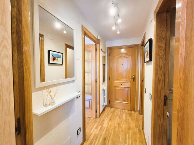 1 makuuhuone Huoneisto vuokrattavana paikassa Centro Urbano, Gijón mukana 
autotalli - 700 € (Ref: 9501873)