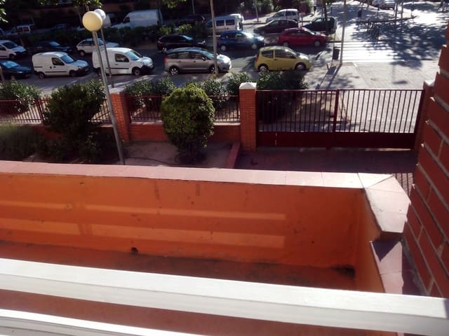 3 Zimmer Apartment zu verkaufen in Loranca, Fuenlabrada mit Garage - 240.000 € (Ref: 9501874)