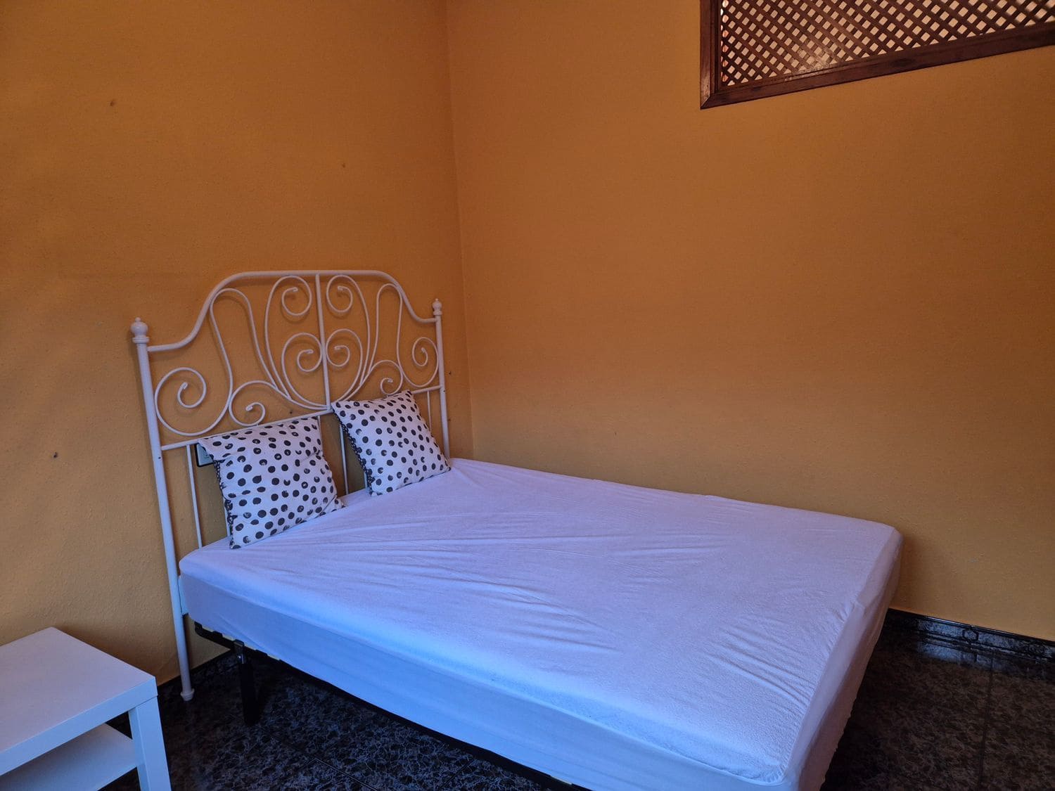 1 makuuhuone Huoneisto vuokrattavana paikassa San Martin del Rey Aurelio mukana 
autotalli - 400 € (Ref: 9503728)