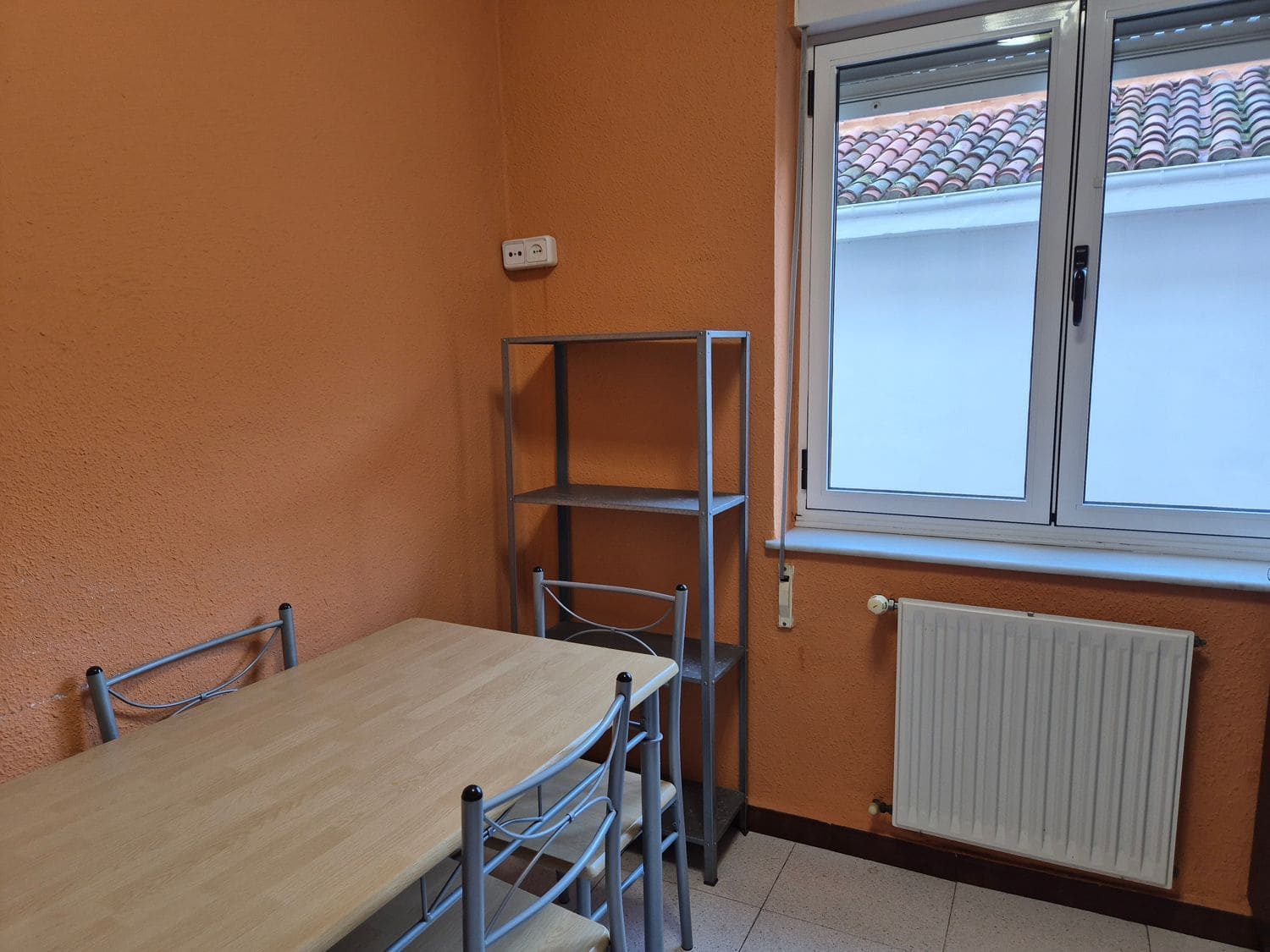 2 makuuhuone Huoneisto vuokrattavana paikassa San Martin del Rey Aurelio mukana 
autotalli - 550 € (Ref: 9503729)