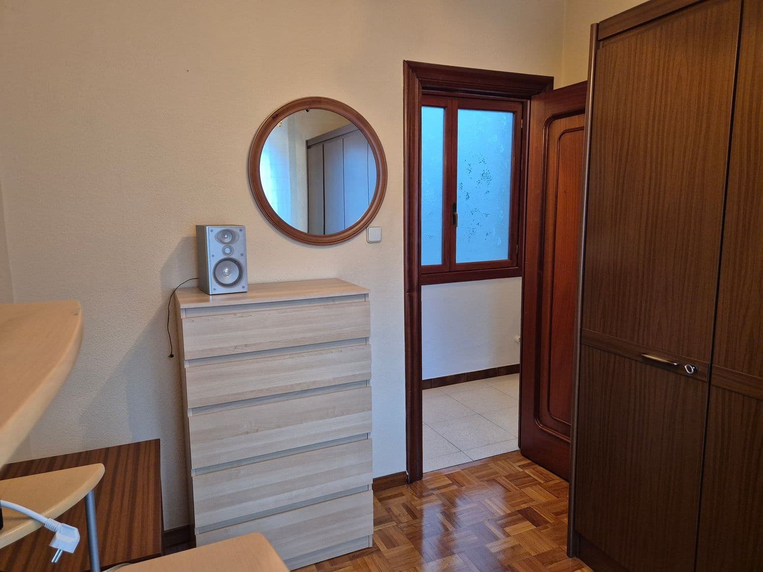 5 bedroom Apartment for rent in San Martin del Rey Aurelio with garage - € 750 (Ref: 9503730)