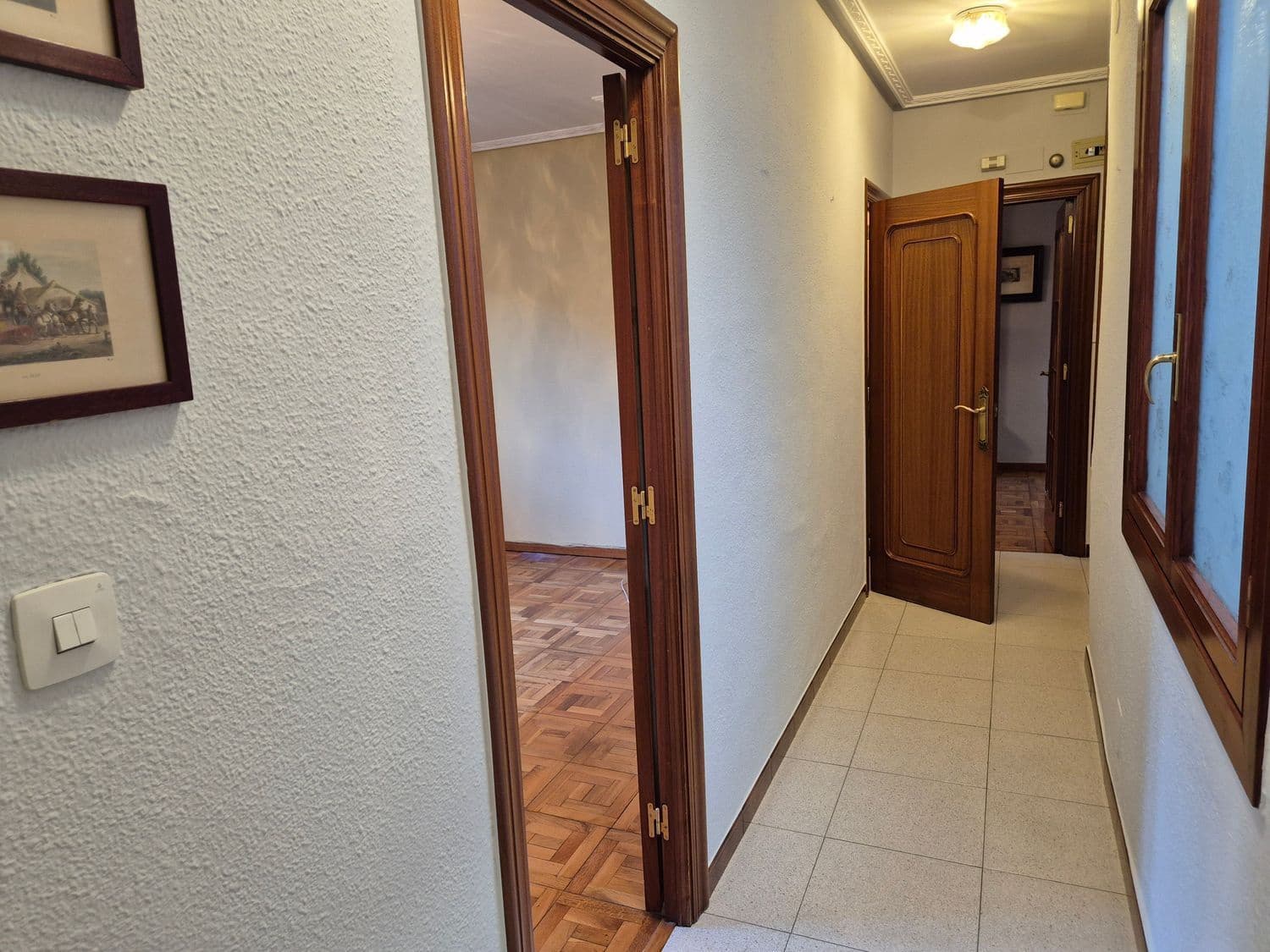 5 bedroom Apartment for rent in San Martin del Rey Aurelio with garage - € 750 (Ref: 9503730)