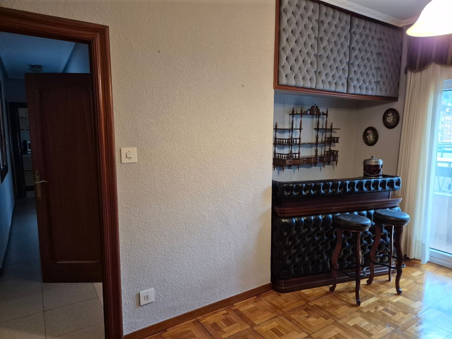 5 bedroom Apartment for rent in San Martin del Rey Aurelio with garage - € 750 (Ref: 9503730)