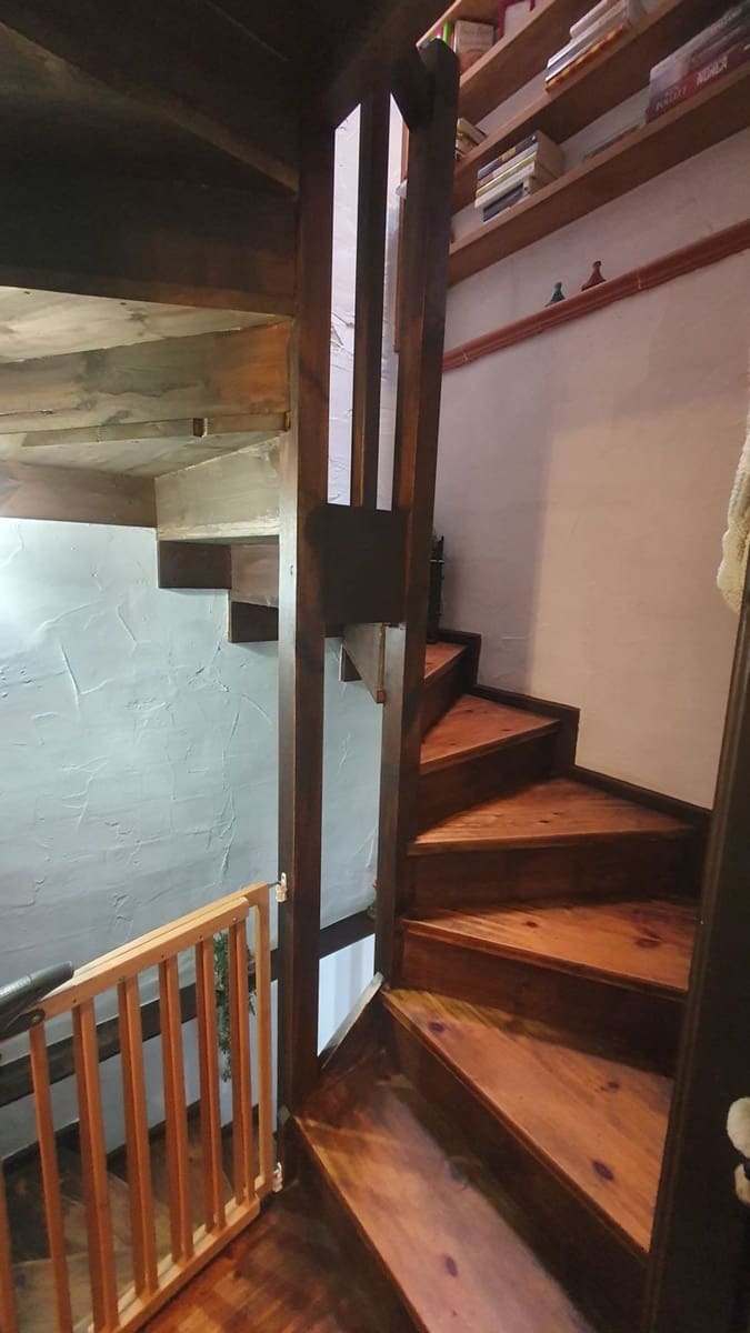 2 slaapkamer Finca/Landhuis te koop in Colunga met garage - € 120.000 (Ref: 9503731)