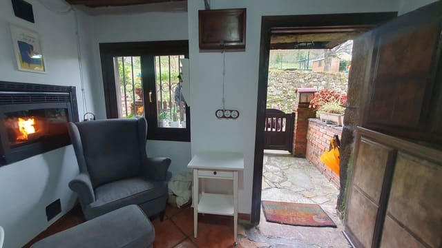 2 slaapkamer Finca/Landhuis te koop in Colunga met garage - € 120.000 (Ref: 9503731)