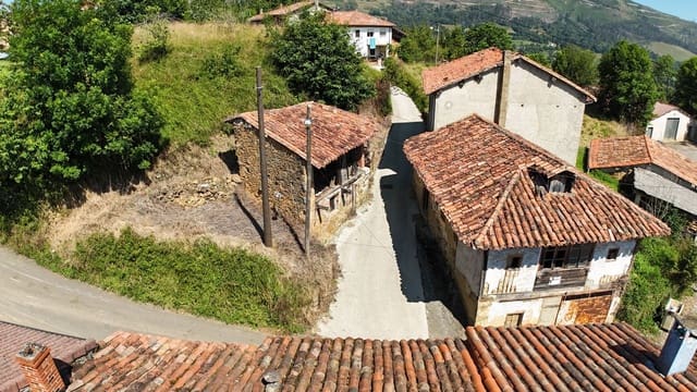 1 makuuhuone Maalaistalo myytävänä paikassa Piloña mukana 
autotalli - 50 000 € (Ref: 9503732)