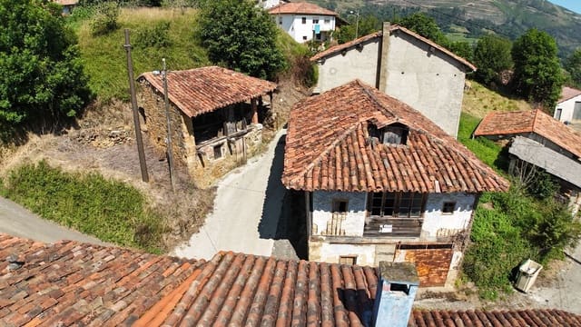 1 makuuhuone Maalaistalo myytävänä paikassa Piloña mukana 
autotalli - 50 000 € (Ref: 9503732)