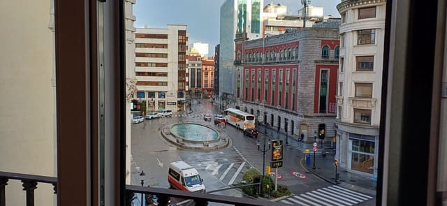 3 makuuhuone Huoneisto vuokrattavana paikassa Centro Urbano, Gijón mukana 
autotalli - 950 € (Ref: 9503733)