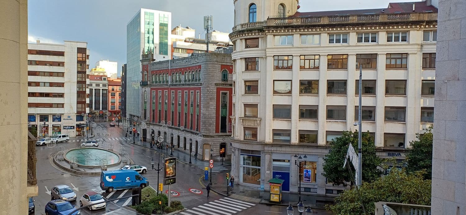 3 makuuhuone Huoneisto vuokrattavana paikassa Gijon mukana 
autotalli - 950 € (Ref: 9503733)