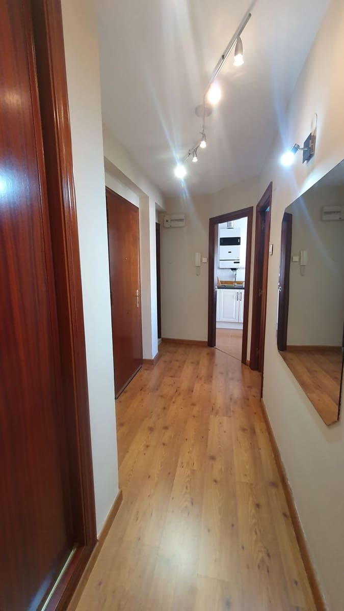 2 Zimmer Apartment zu verkaufen in Gijon mit Garage - 120.000 € (Ref: 9508405)