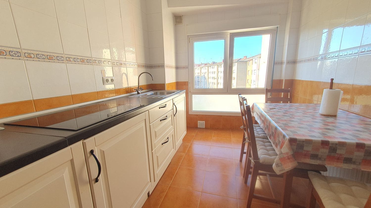2 Zimmer Apartment zu verkaufen in Gijon mit Garage - 120.000 € (Ref: 9508405)