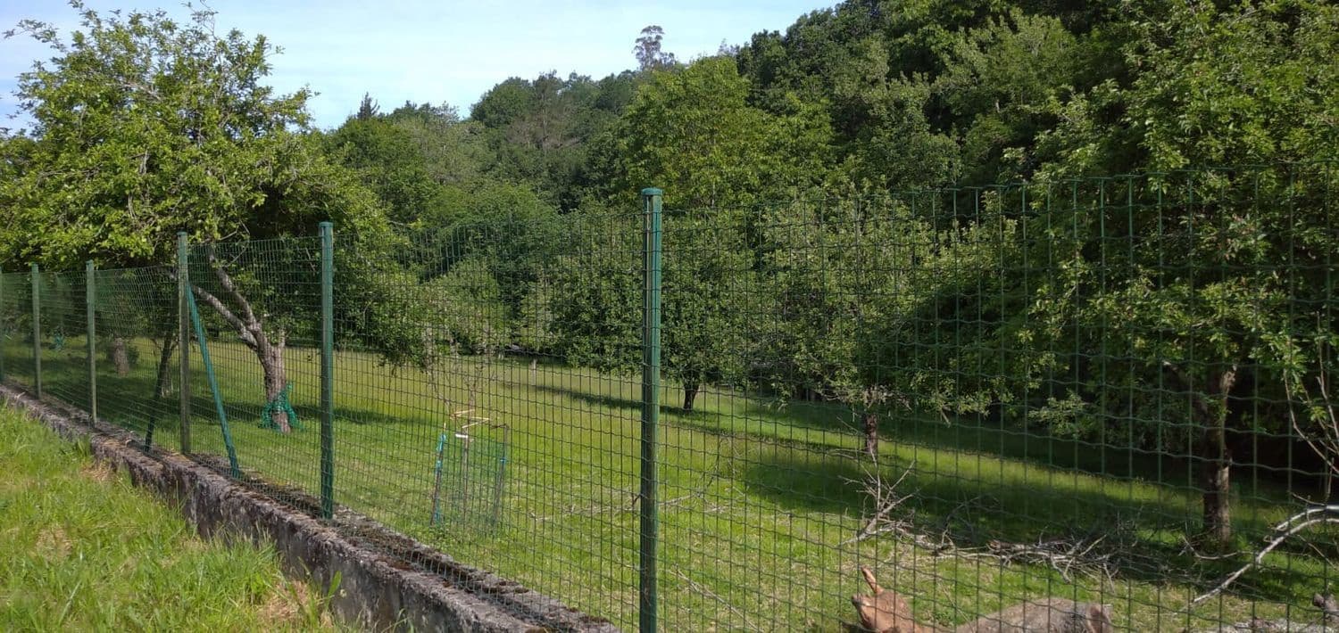 5 bedroom Finca/Country House for sale in Onis with garage - € 167,000 (Ref: 9508407)