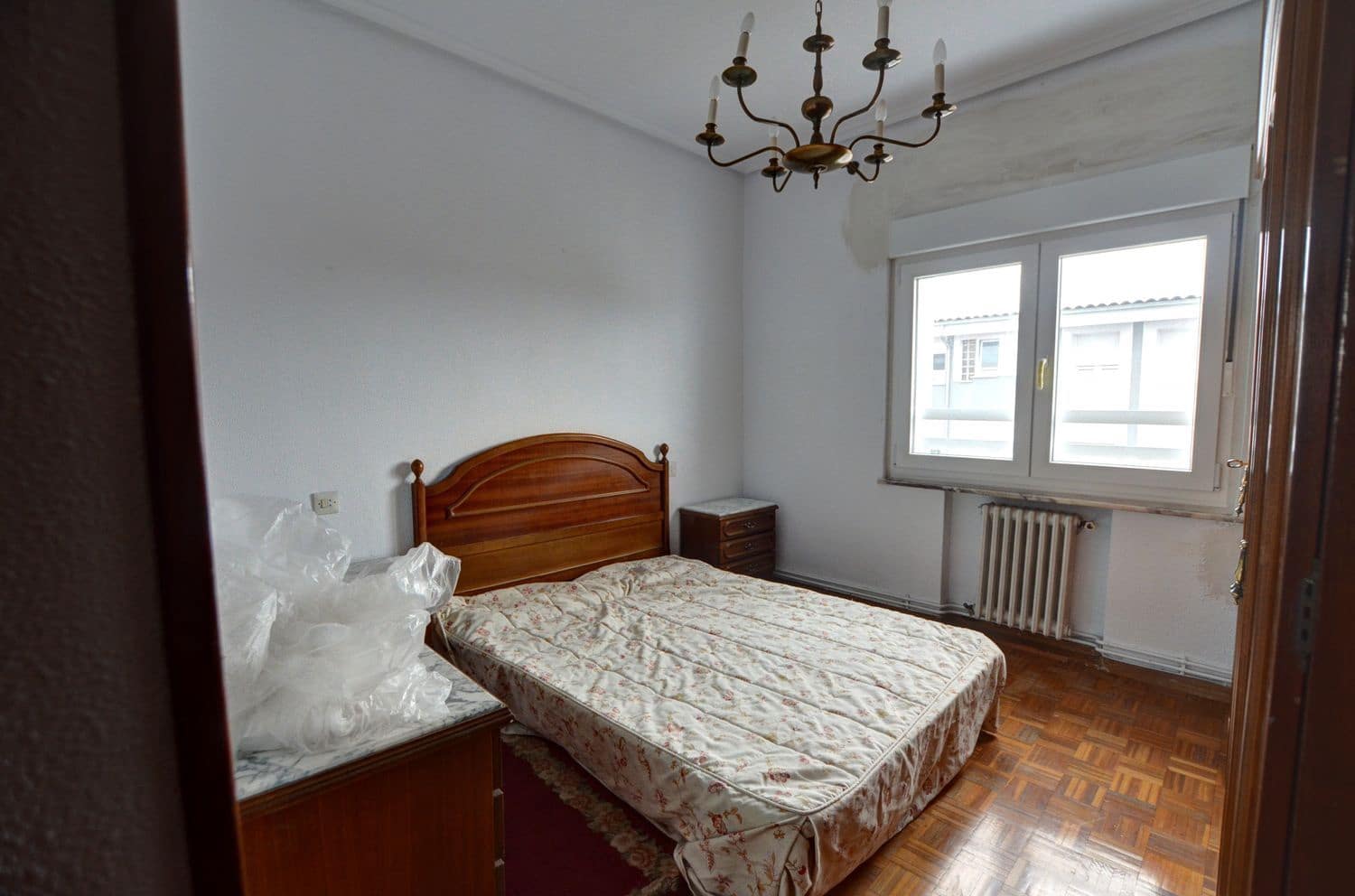 4 chambre Appartement à vendre à Aviles avec garage - 119 000 € (Ref: 9518262)