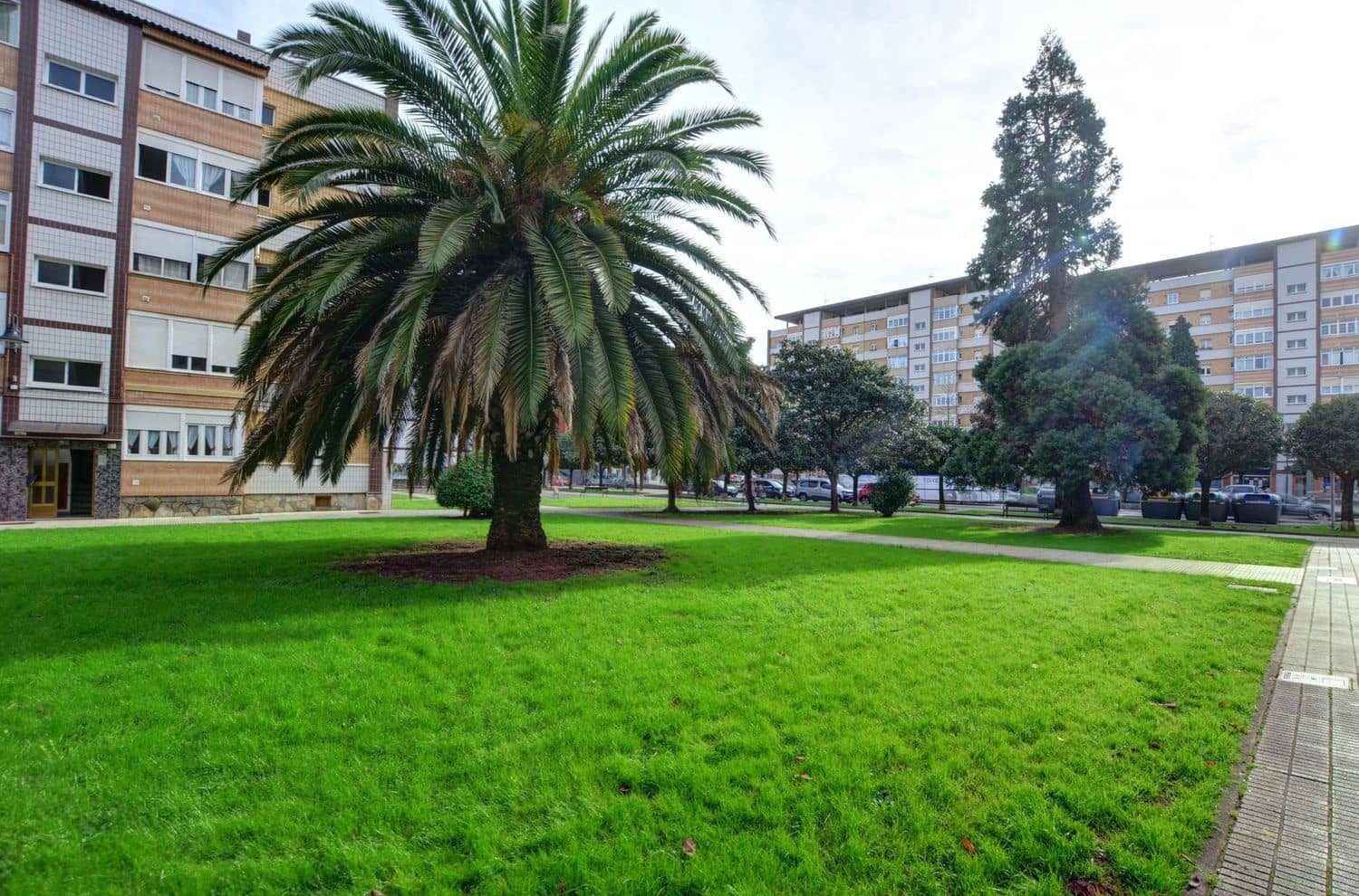 3 soveværelse Lejlighed til salg i Gijon med garage - € 165.000 (Ref: 9523990)