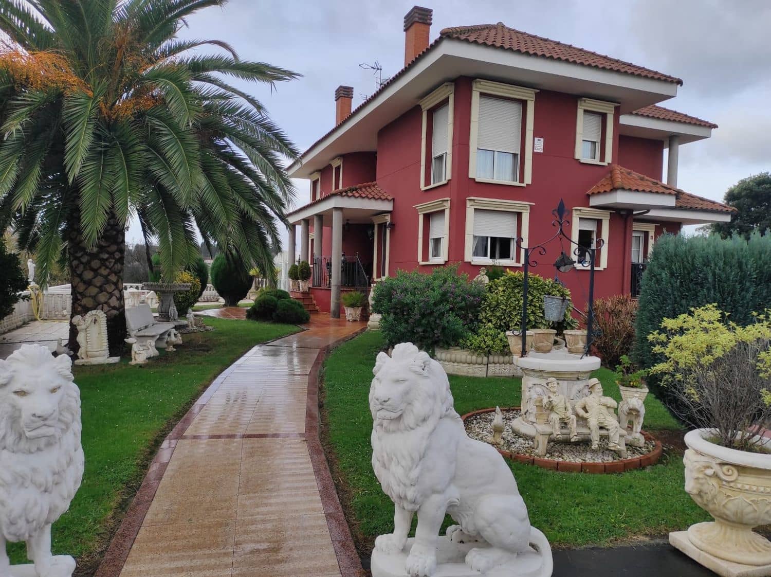 5 makuuhuone Huvila vuokrattavana paikassa Gijon mukana uima-altaan 
autotalli - 4 200 € (Ref: 9523992)