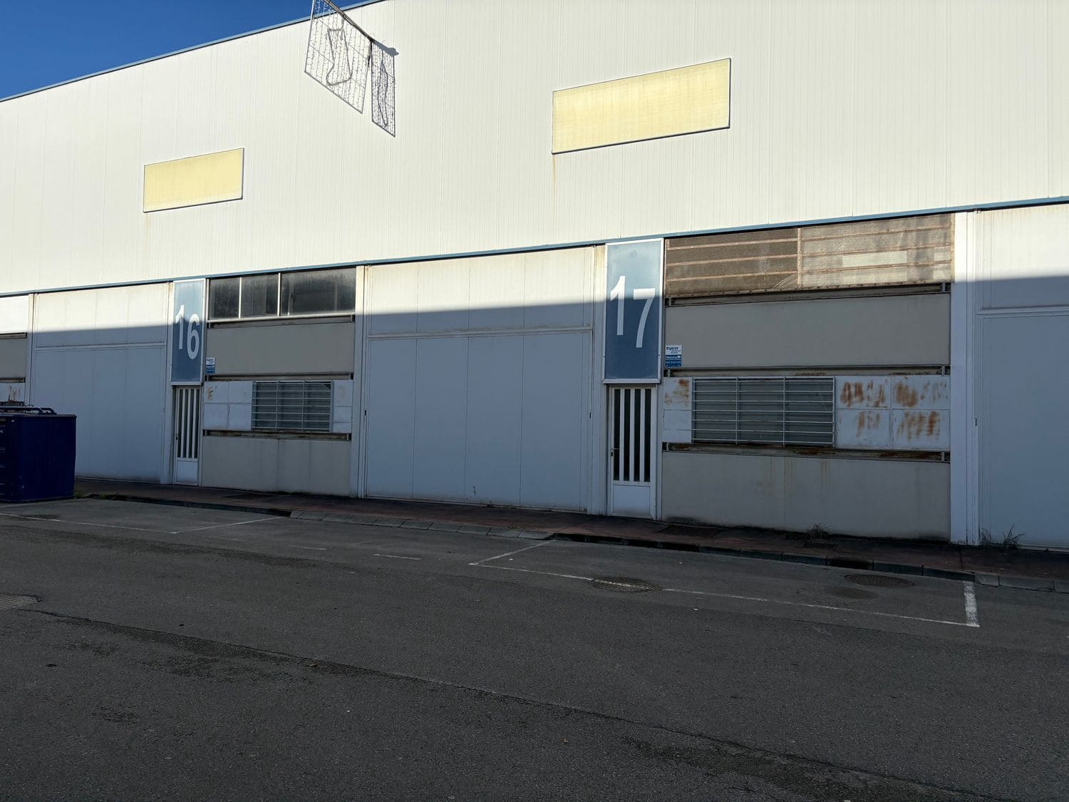 Erhverv til salg i Corvera de Asturias - € 250.000 (Ref: 9529265)