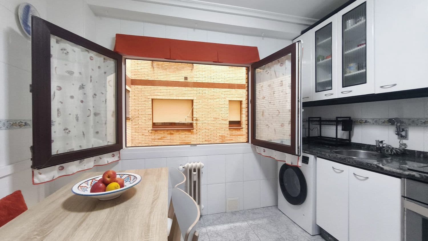 3 soverom Leilighet til salgs i Gijon med garasje - € 310 000 (Ref: 9533232)