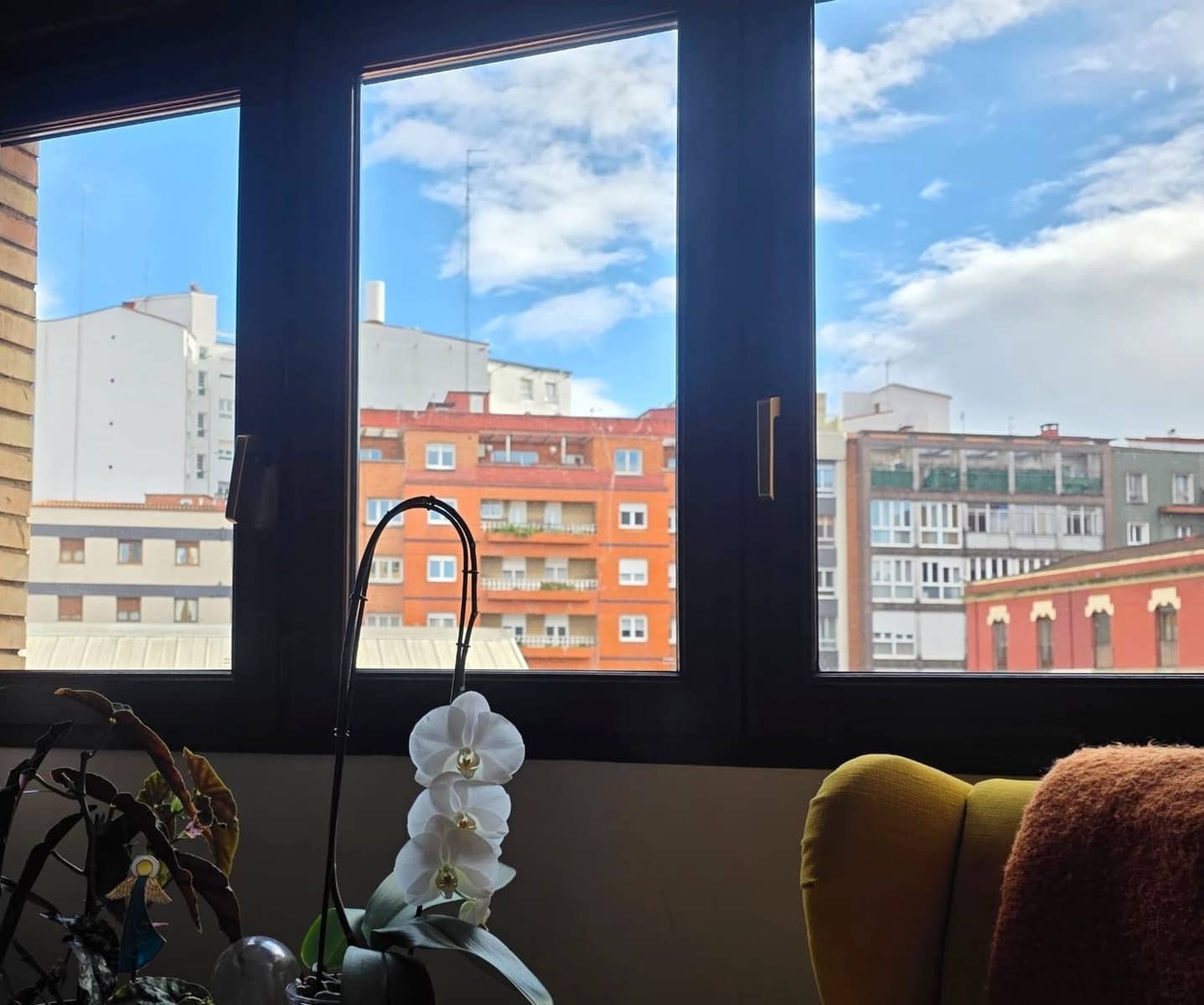 3 bedroom Apartment for sale in Gijon with garage - € 330,000 (Ref: 9533232)