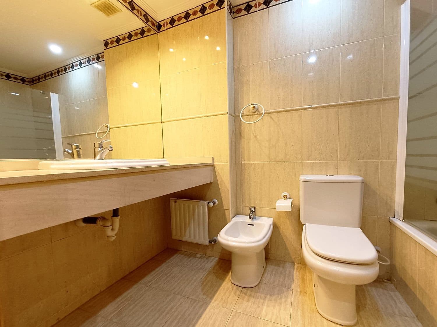 2 soveværelse Lejlighed til salg i Llanera med garage - € 153.000 (Ref: 9533233)