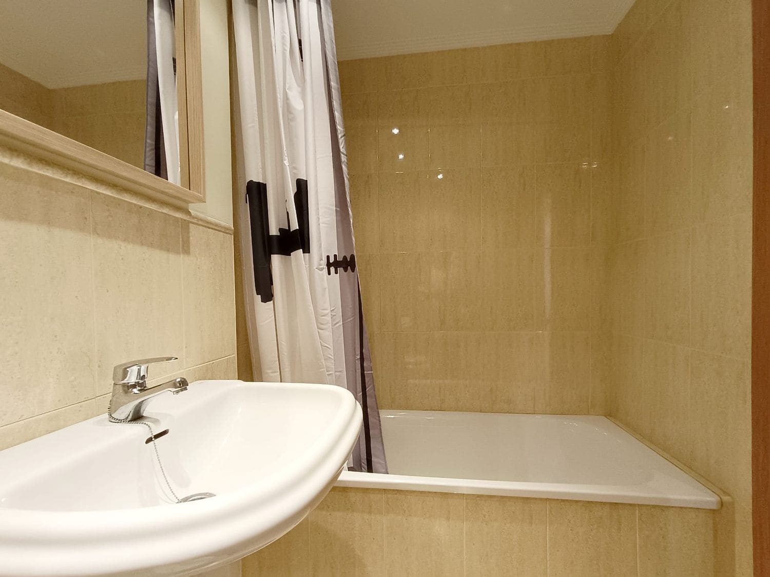 2 soveværelse Lejlighed til salg i Llanera med garage - € 153.000 (Ref: 9533233)