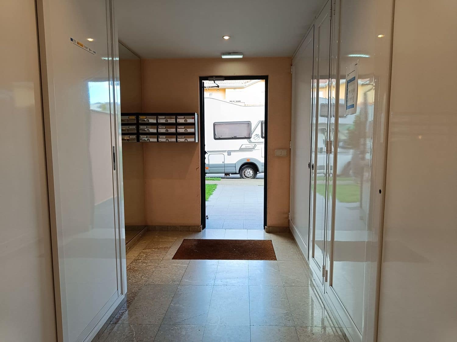 2 soveværelse Lejlighed til salg i Llanera med garage - € 153.000 (Ref: 9533233)