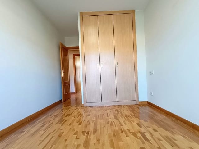 2 soveværelse Lejlighed til salg i Llanera med garage - € 153.000 (Ref: 9533233)