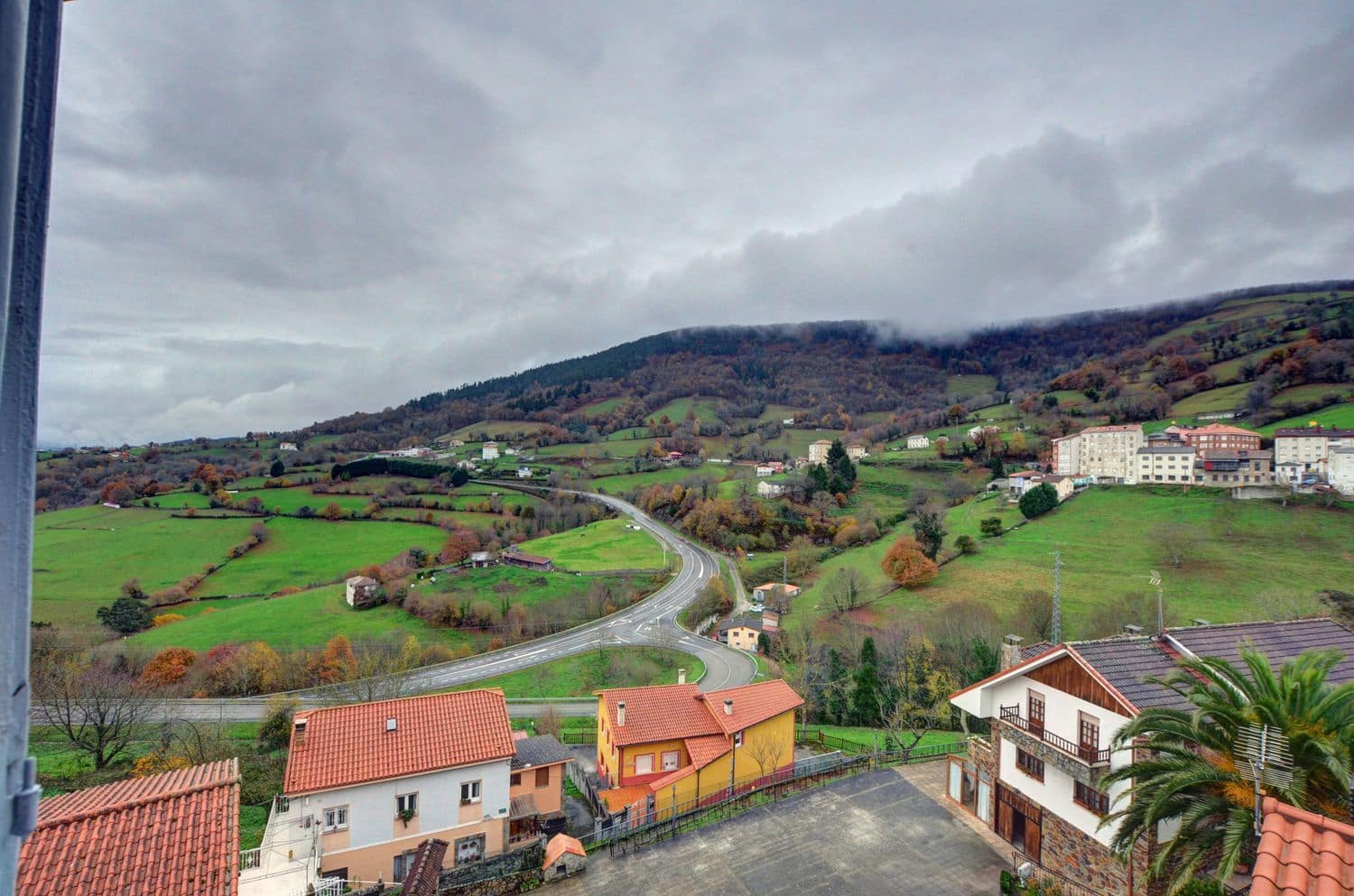 7 chambre Finca/Maison de Campagne à vendre à Tineo avec garage - 145 000 € (Ref: 9533234)