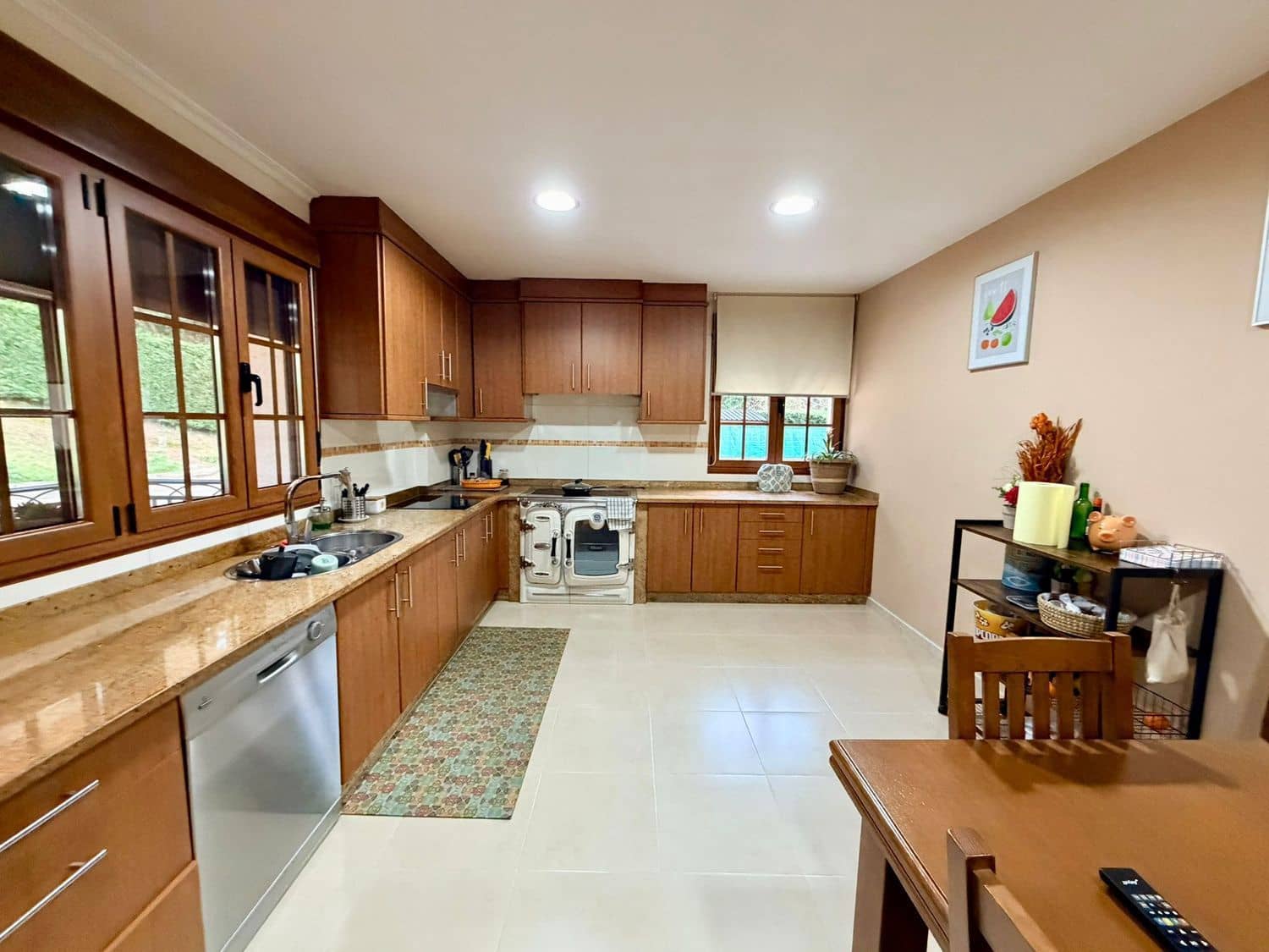 5 soveværelse Villa til salg i Castropol med garage - € 375.000 (Ref: 9540919)