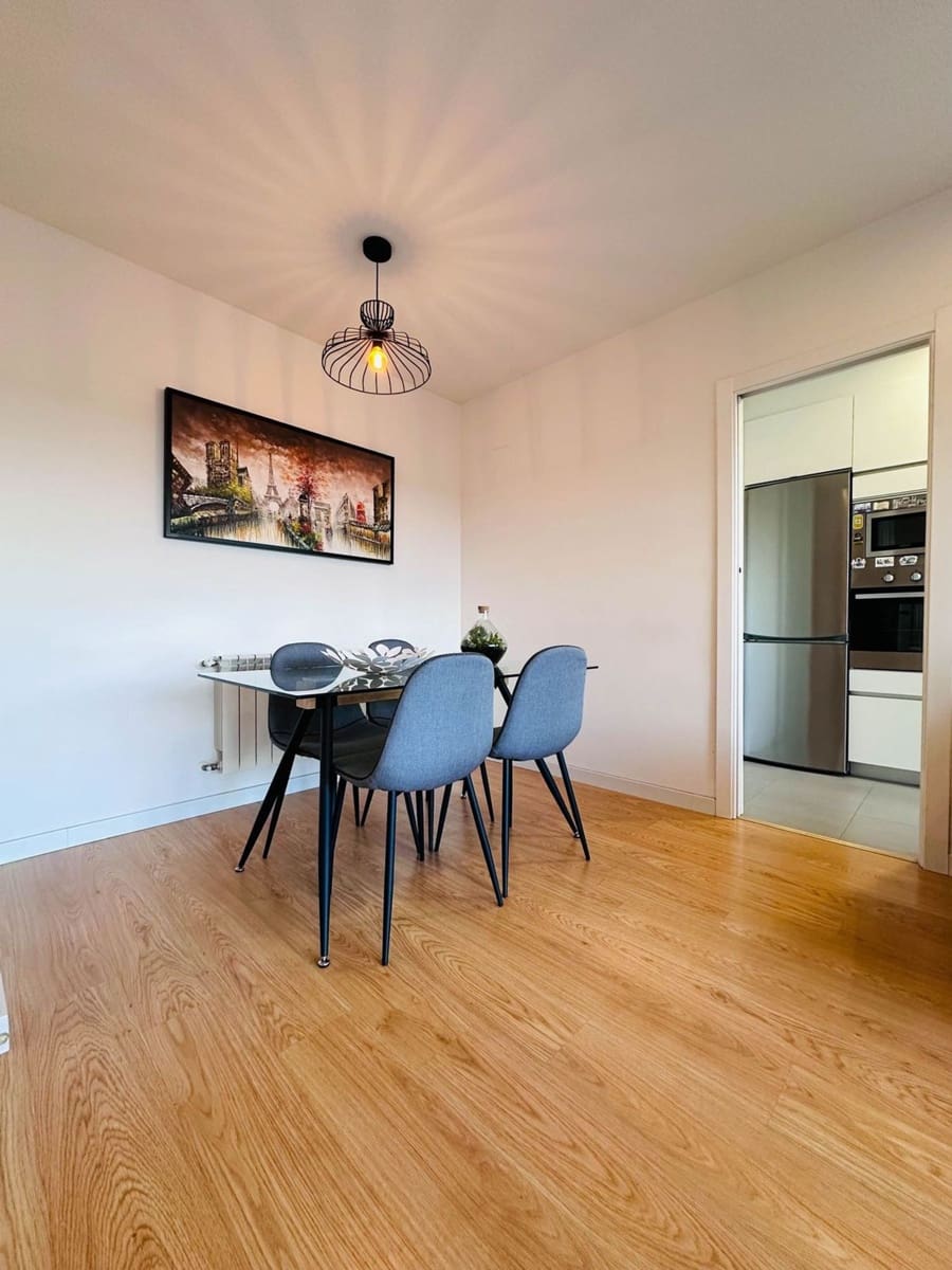 3 slaapkamer Appartement te koop in Gijon met garage - € 274.900 (Ref: 9543098)