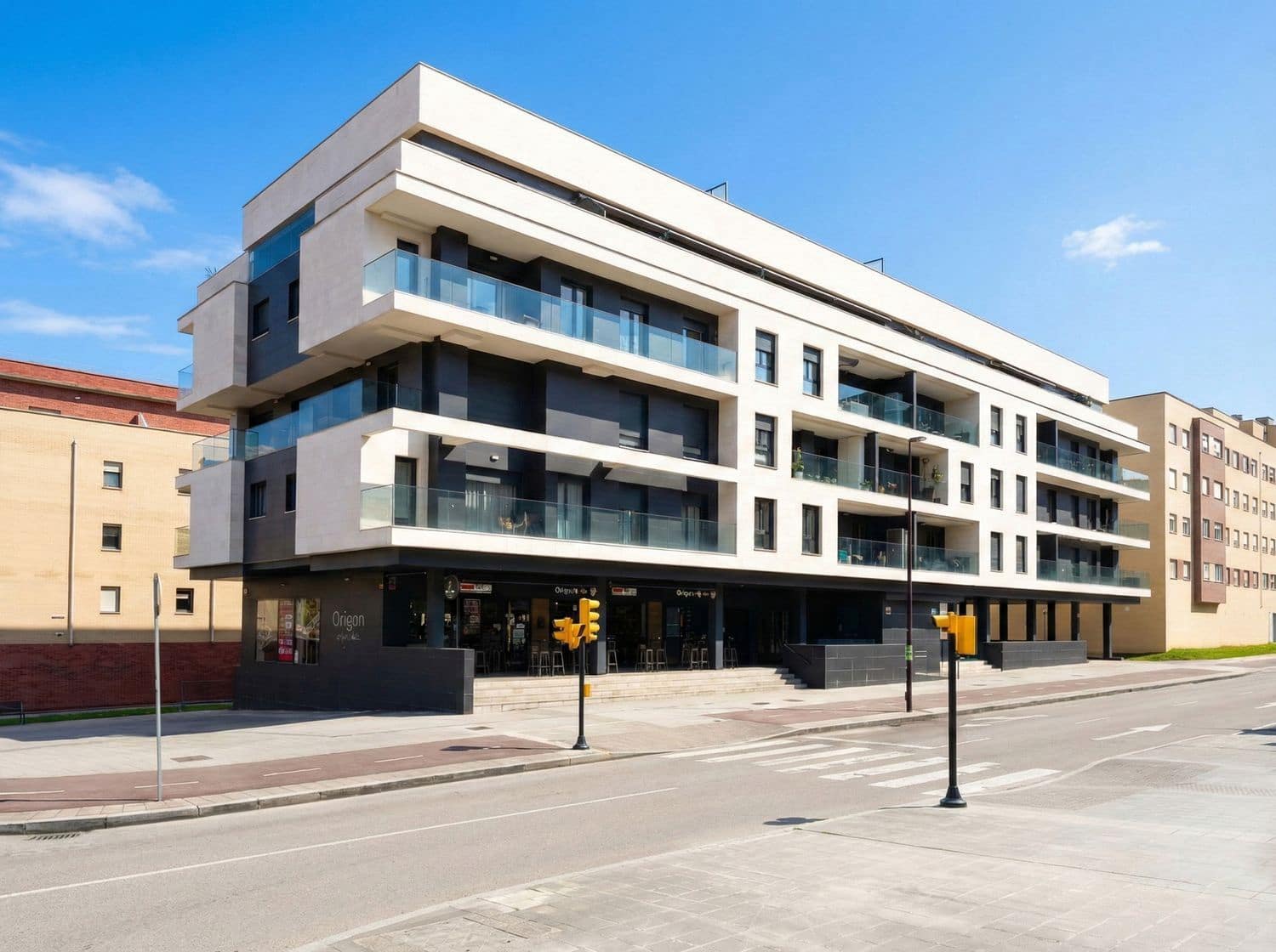 3 slaapkamer Appartement te koop in Gijon met garage - € 274.900 (Ref: 9543098)