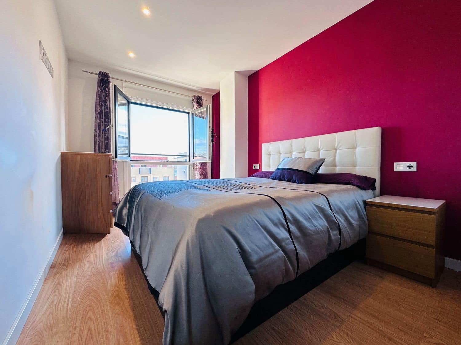 3 slaapkamer Appartement te koop in Gijon met garage - € 274.900 (Ref: 9543098)