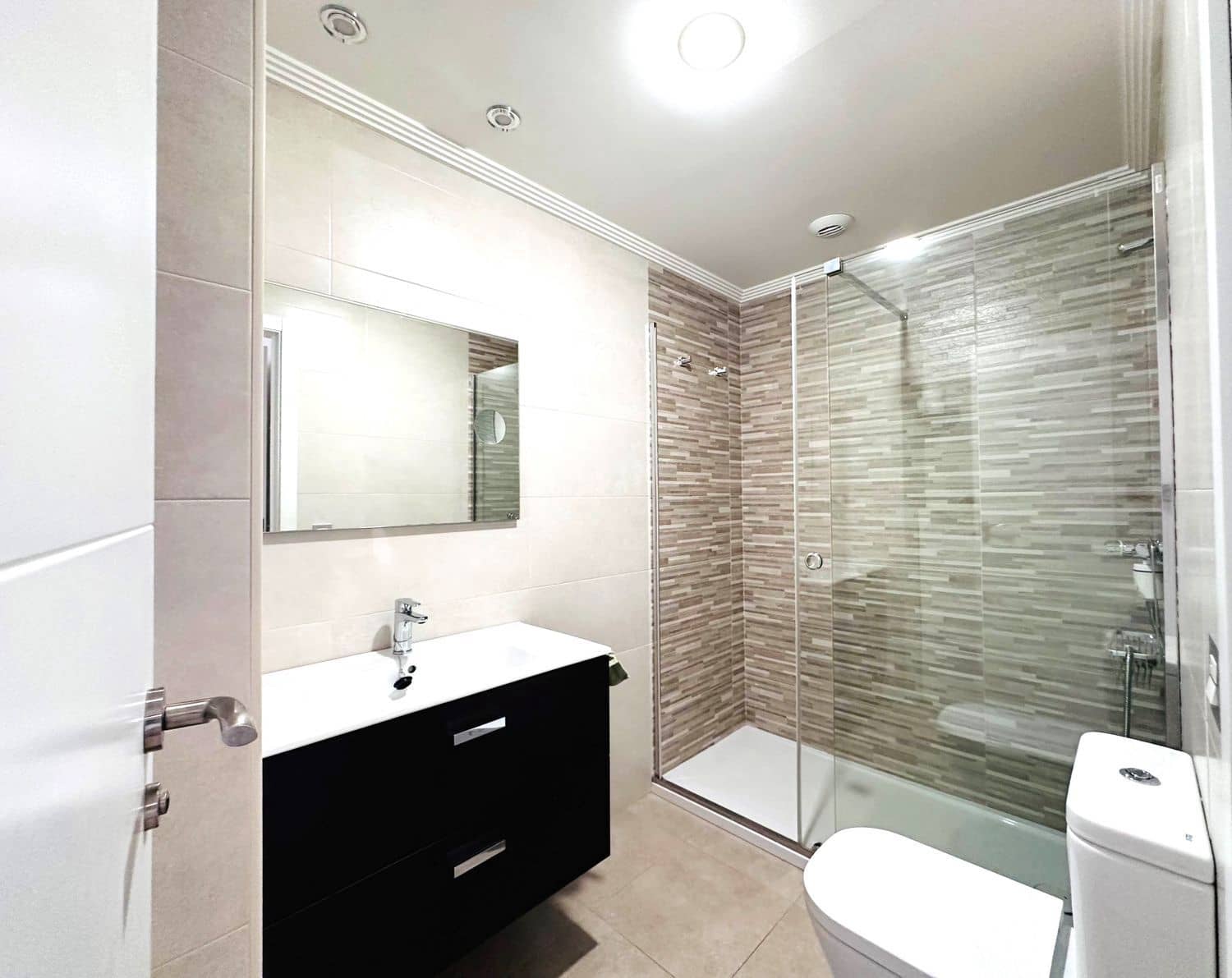 3 slaapkamer Appartement te koop in Gijon met garage - € 274.900 (Ref: 9543098)