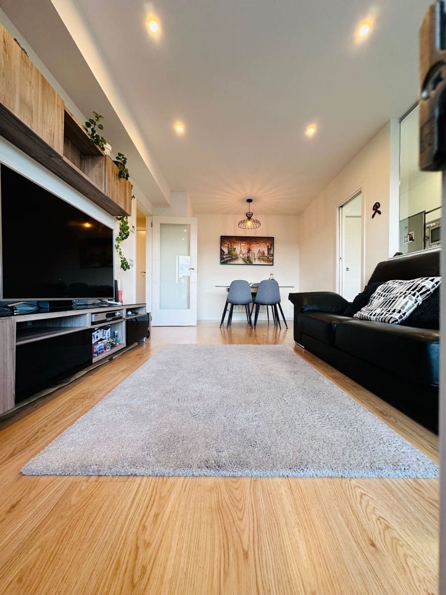 3 slaapkamer Appartement te koop in Gijon met garage - € 274.900 (Ref: 9543098)