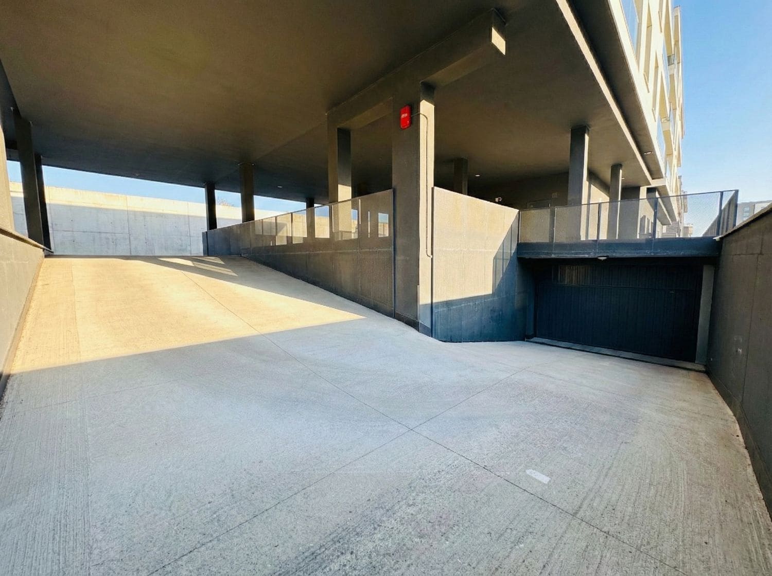 3 slaapkamer Appartement te koop in Gijon met garage - € 274.900 (Ref: 9543098)