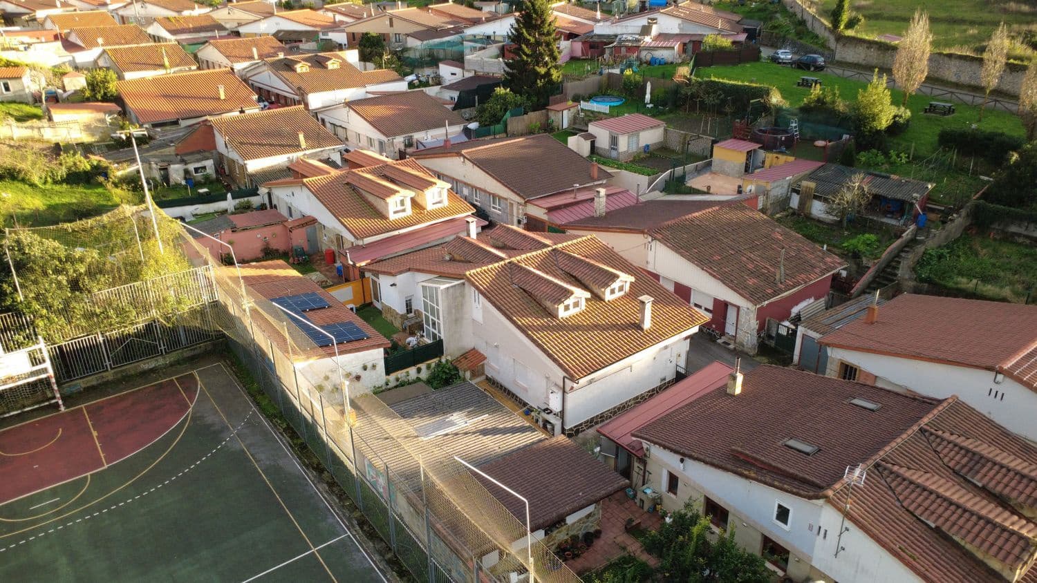 3 soveværelse Byhus til salg i Gijon med garage - € 229.000 (Ref: 9543099)