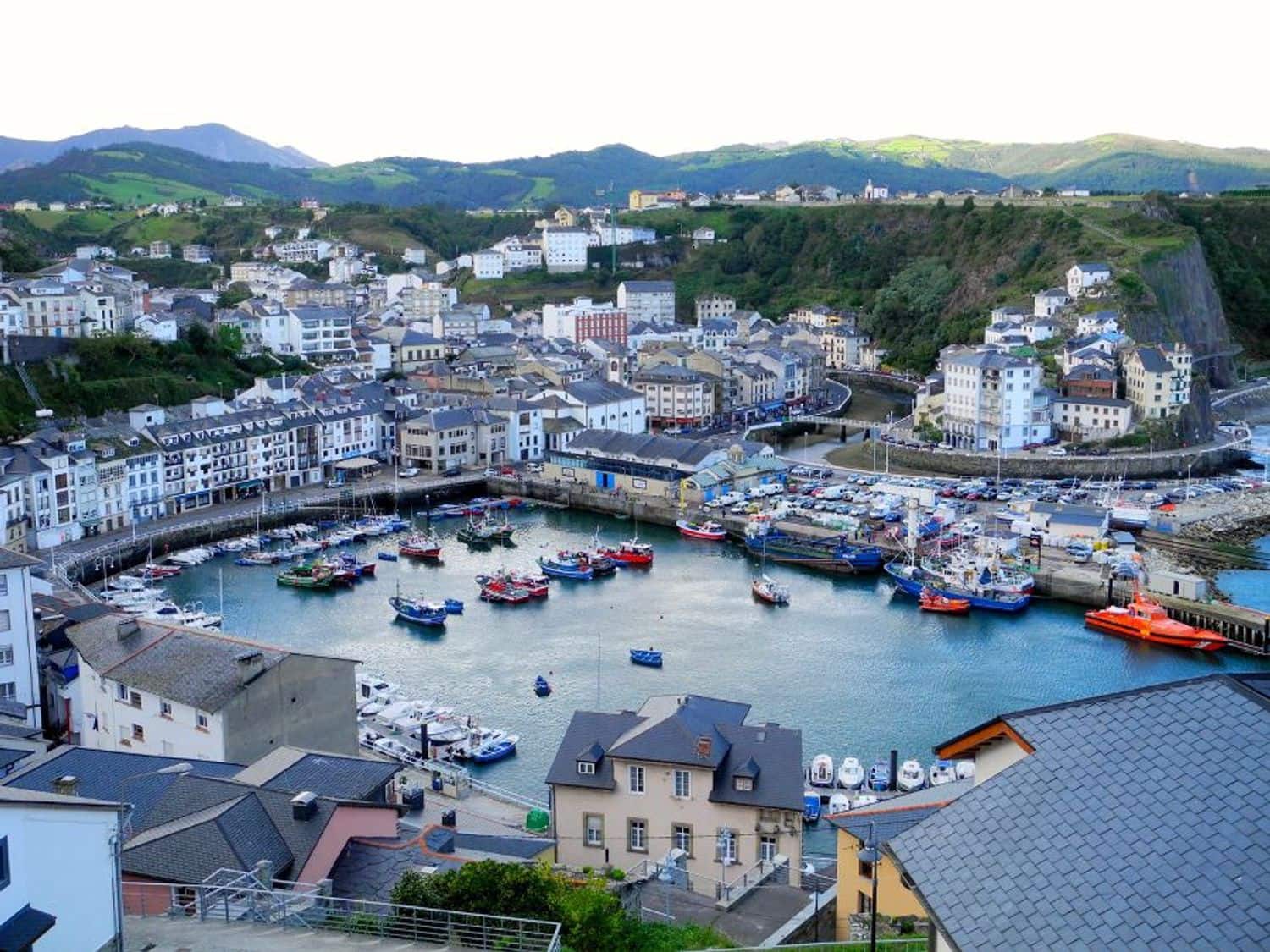 Mark till salu i Luarca - 750 000 € (Ref: 9543100)