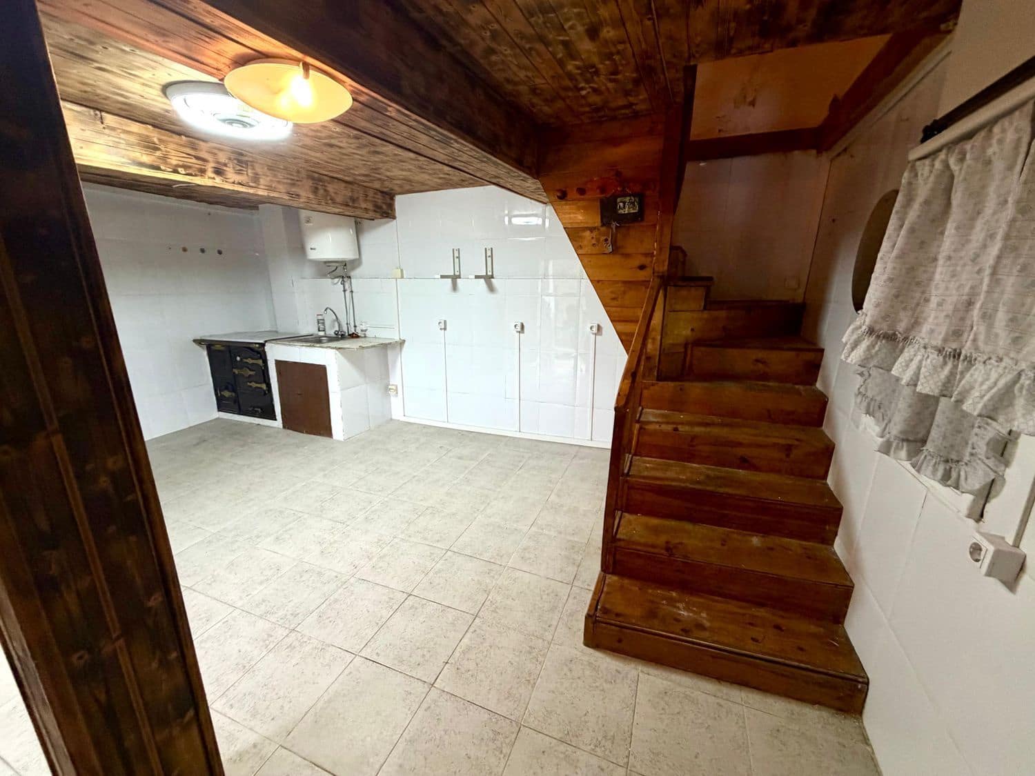 4 soveværelse Finca/Landehus til salg i Mieres med garage - € 29.900 (Ref: 9543101)